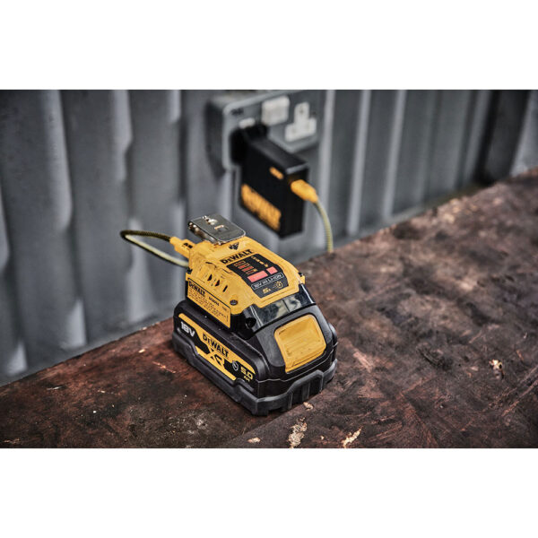 Dewalt DCB094K-QW 18V XR® USB-lader - Bilde 5