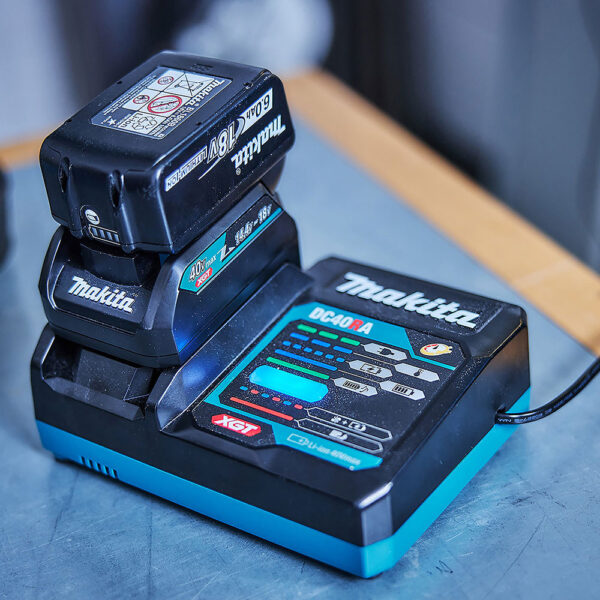 MAKITA 191C10-7 Ladeadapter XGT ® til LXT ®, ADP10 - Bilde 2